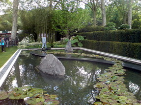 The Daily Telegraph Garden
Arabella Lennox-Boyd
Click for larger image