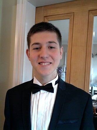 Oliver 2014 - School Prom